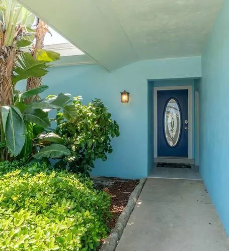 Amazing Water Front View Newly Renovated 3bd 2bth *