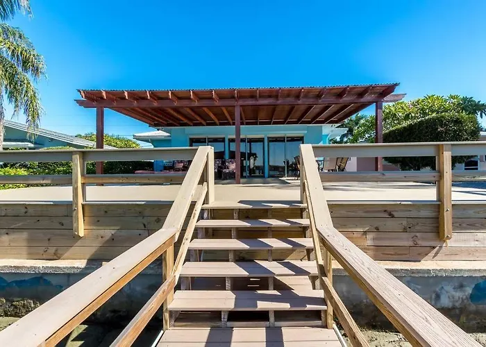 Amazing Water Front View Newly Renovated 3bd 2bth Clearwater Beach