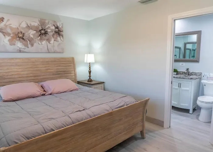 Amazing Water Front View Newly Renovated 3bd 2bth Casa de férias Clearwater Beach
